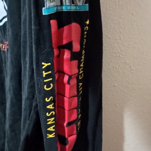 Kansas City Chiefs Super Bowl LVII Champions Long Sleeve T-shirt Size XL Black - Picture 4 of 11
